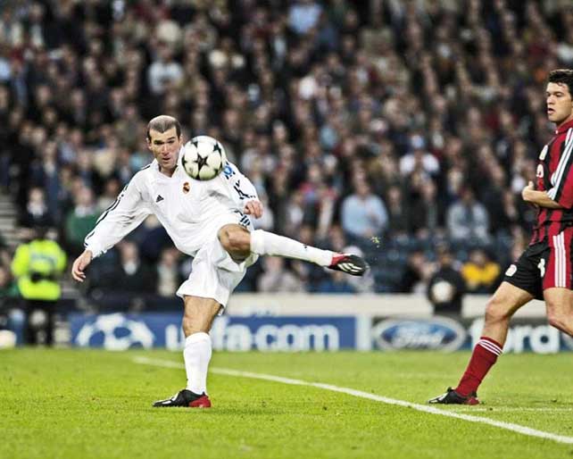 Superbul gol al lui Zidane din finala Champions League 2002